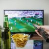 Voetbal Kijken met Bier en Chips